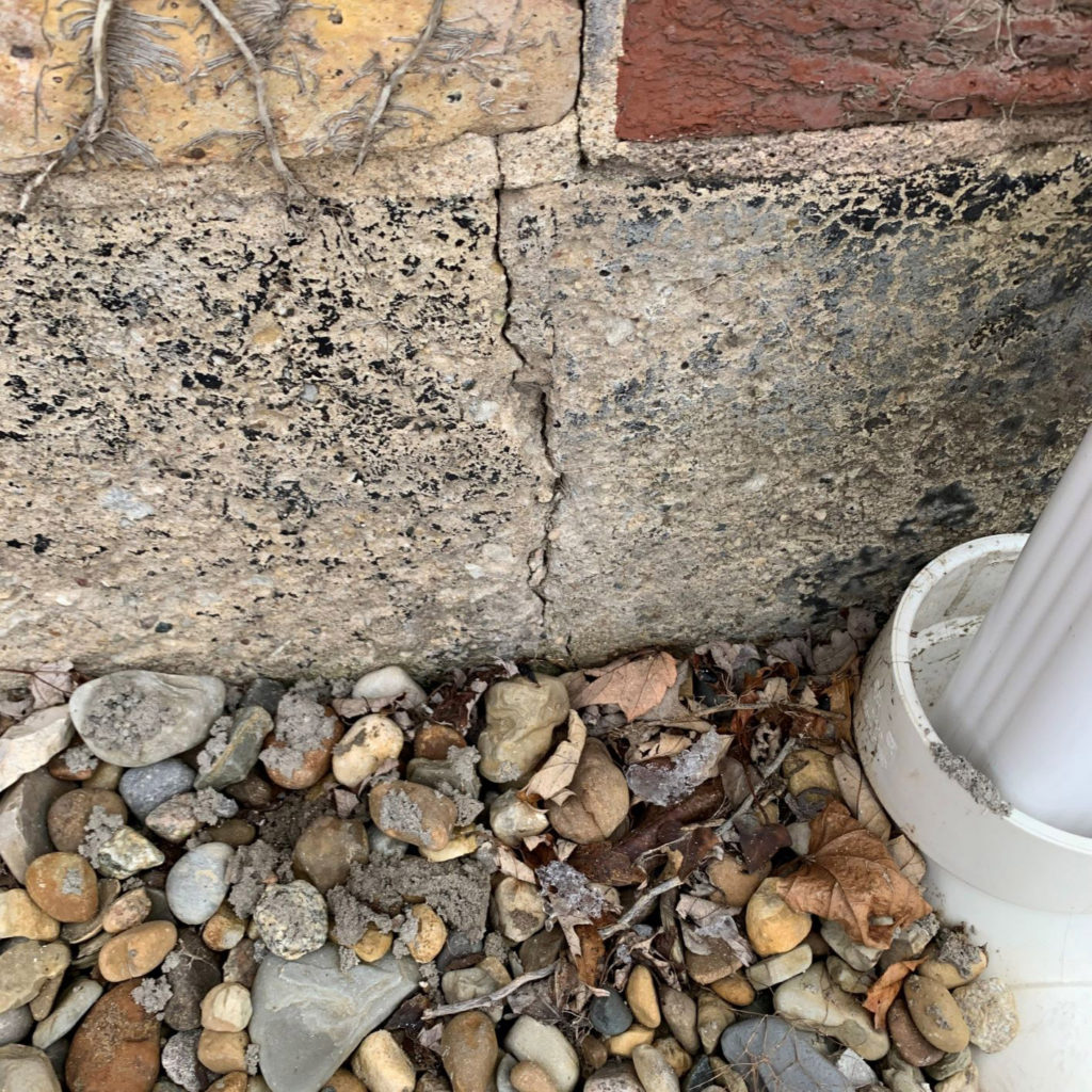 mortar cracking - Foundation crack